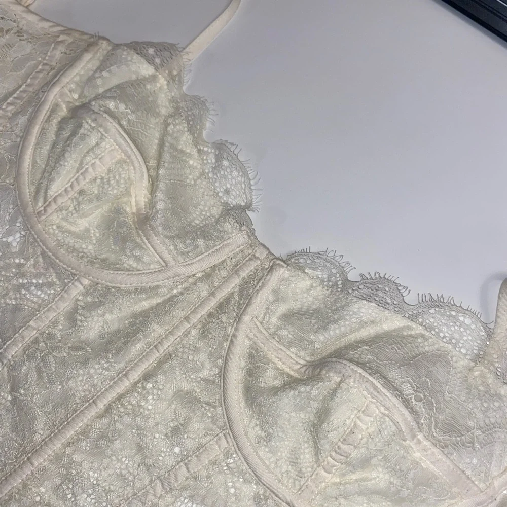 Altar'd State Corset Lace Bra with Sweetheart Neckline - Picture 5 of 11